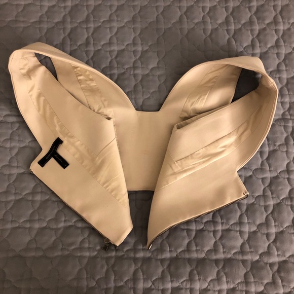 BCBG “Rina” crop top - Picture 4 of 5